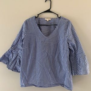 Blue and white puffy sleeve top